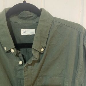 GAP Forest Green Stretch Shirt